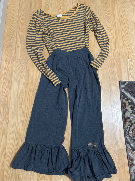 Matilda Jane Pants - Matilda Jane Golden & Gray Knit Top medium with Matching Gray Ruffle Pants small